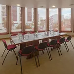 Cinquentenario & Conference Center فاطمة
