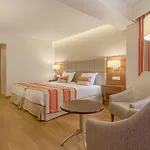 Cinquentenario & Conference Center فندق