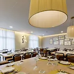 Cinquentenario & Conference Center فندق 4*