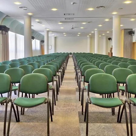 Cinquentenario&conference Center 4*
