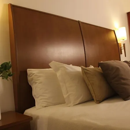 호텔 Cinquentenario & Conference Center 4*