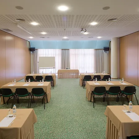 Hotel Cinquentenario & Conference Center 4*