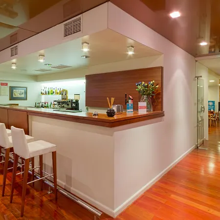 Cinquentenario & Conference Center פאטימה