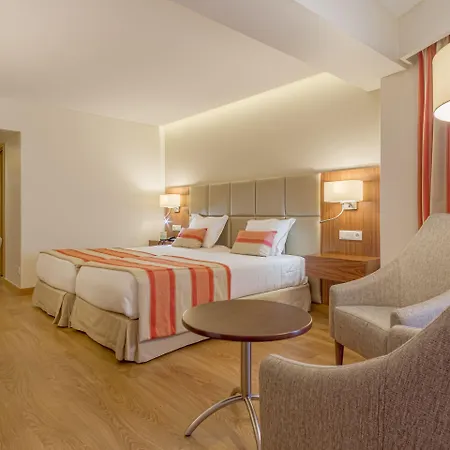 Cinquentenario & Conference Center Hotel