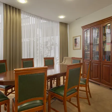 호텔 Cinquentenario & Conference Center 4*