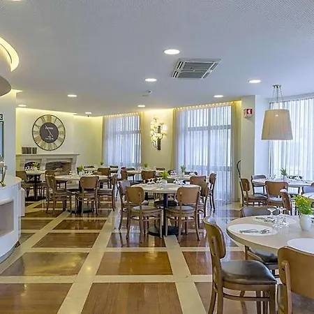 Cinquentenario & Conference Center 4* Fátima