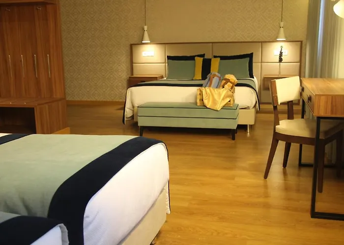 Cinquentenario & Conference Center 4* فاطمة