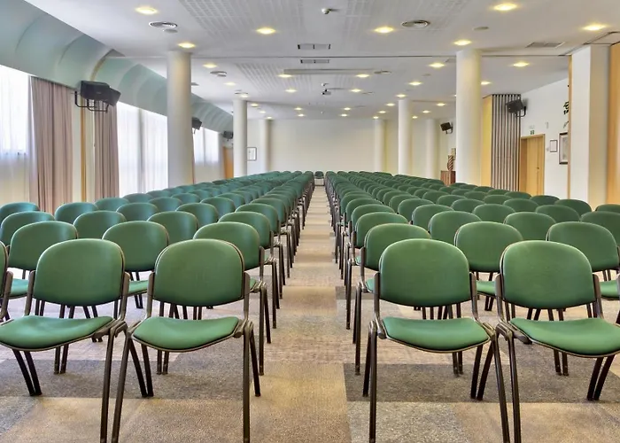 Cinquentenario&conference Center Fátima
