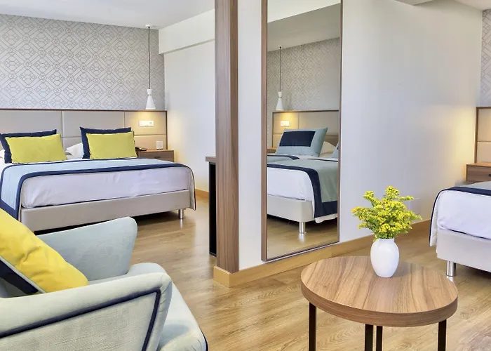 Cinquentenario&conference Center Hotel