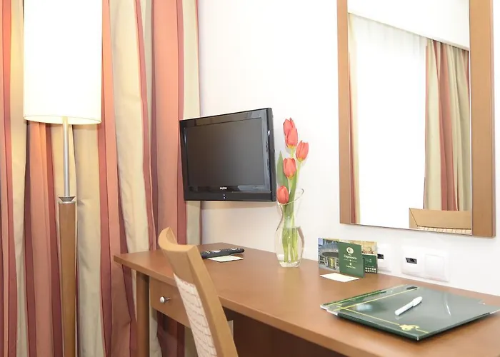 Cinquentenario & Conference Center