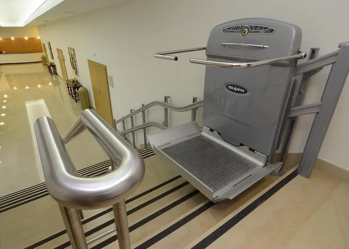 Cinquentenario & Conference Center فندق